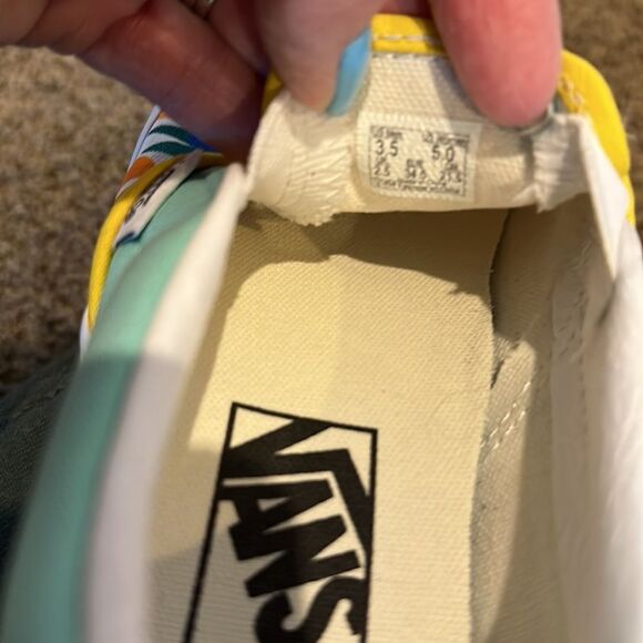 Women’s Vans Custom made Floral Slip Ons size 5 - Picture 7 of 9